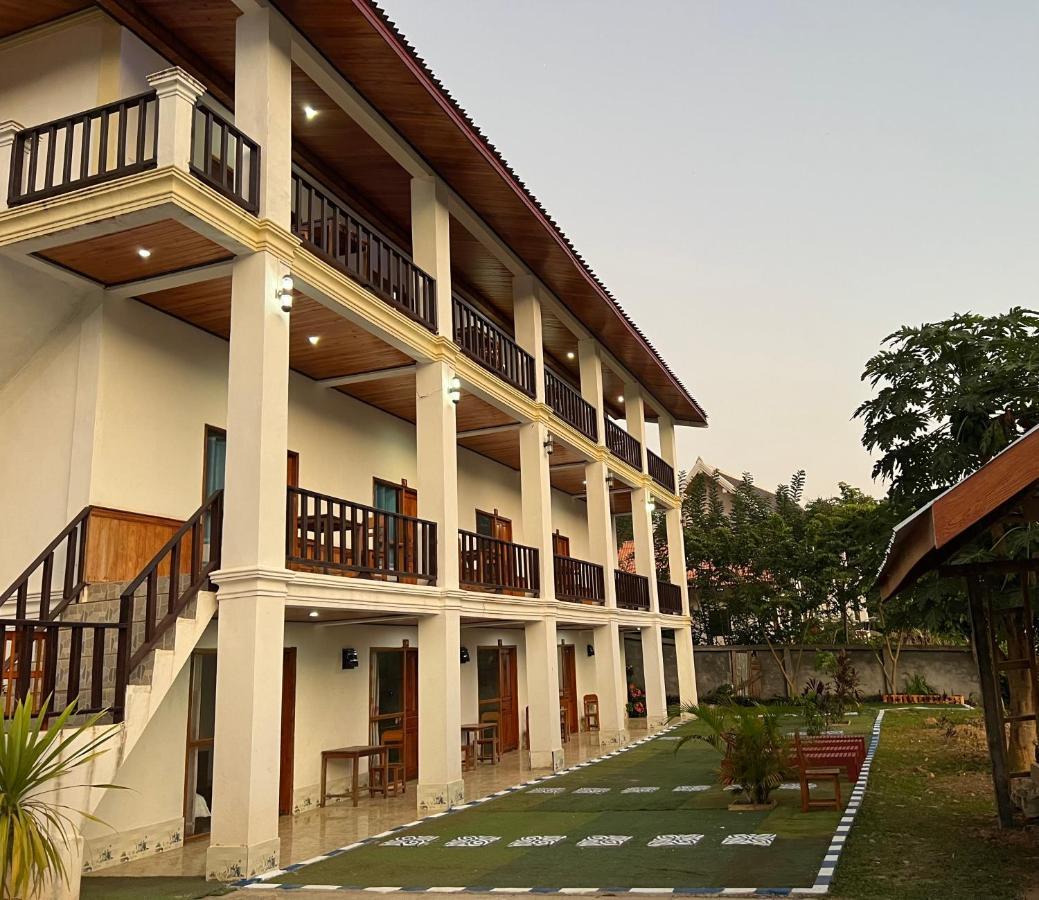 Hotel Sabaidee Nongkiaw River View Nongkhiaw Exterior foto